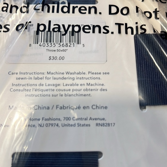 Splendid Throw Blanket - Picture 3 of 3